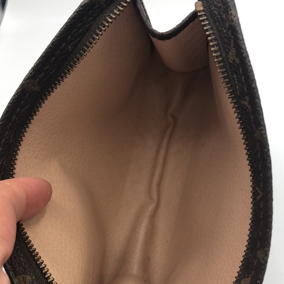 Vintage Louis Vuitton toiletry 15 - Picture 8 of 8